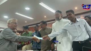 old city Metro/Asad Owaisi along with MD, Hyderabad Metro Rail  Distributed First batch of cheques