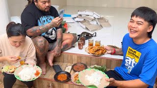 DIAJAK KING ABDI MASTER CHEF MAKAN DI WARUNG MAMA LEO MALANG!! JUALAN HANYA DI GANG TAPI RUAME!!!