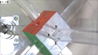 CubeStormer: Robot Solves Rubik's Cube in a Tick. Робот моментально собрал кубик Рубика