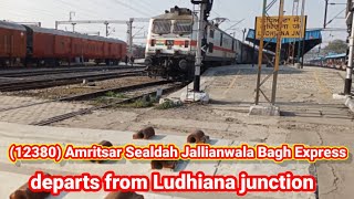 (12380) Amritsar Sealdah//Jallianwala Bagh superfast express//departure Ludhiana junction