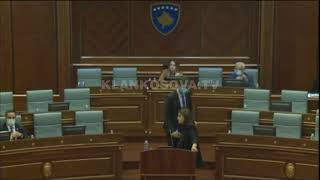 Përplasje fizike mes deputetëve në Kuvend - 19.11.2020 - Klan Kosova