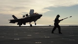 英空母「クイーン・エリザベス」で離着陸するＦ３５Ｂ