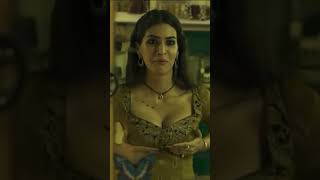 kriti sanon hot boob press status💋👅💦👄