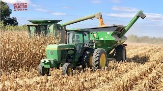 JOHN DEEERE 4640 Tractor on Corn Harvest Grain Cart Duty