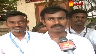 YS Jagan Padayatra | వైఎస్‌ఆర్-వైఎస్‌ జగన్‌ ఆల్బంను బహుకరించిన అభిమాని