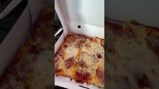 Trying Sheetz Pepperoni Flatbread pizza its a little over average not bad for 5 bucks #like #pizza