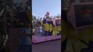 Gaston, Peter Pan, Alice, Tigger, Aladin, and Mary Poppins Cavalcade