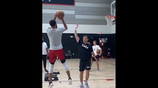 Stephen Curry adding moves to his post game in workout at Davidson College