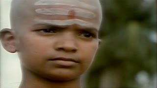 Rudraveena || Chuttu Pakkala Choodara Video Song || Chiranjeevi, Shobana