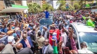 LIVE!! RAILA ODINGA BRINGS NAIROBI CBD TO A TOTAL STANDSTILL AS HE STOPS TO ADDRESS KENYANS!!