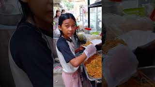 Local breakfast in Battambang that you should try when you are here 😋😋😋