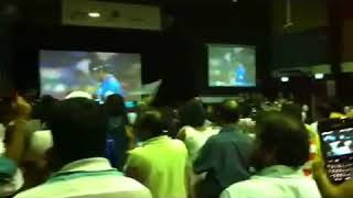 World Cup 2011 Final Match Crowd Reaction Dhoni on the Grease