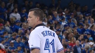 TEX@TOR Gm2: Hentgen throws ceremonial first pitch