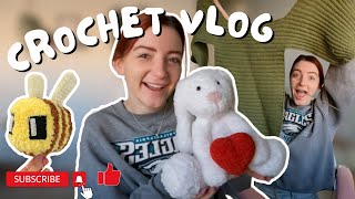 🐝 Crochet Vlog: Minecraft Bee, Sweater Update, Bunny \u0026 Puppy Patterns + More! 🧶✨