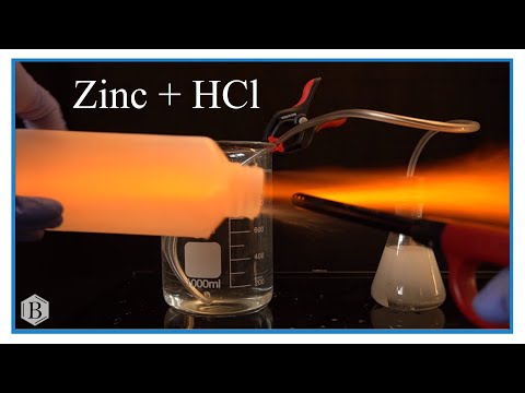 What gas is formed when zinc reacts with dilute hydrochloric acid?