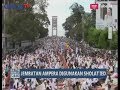 Jamaah Palembang Sholat di Jembatan Ampera - BIS 25/06