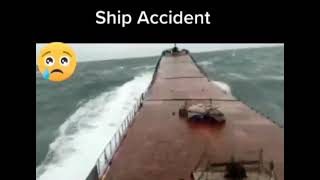 Ship Accident - The Front Fell Off