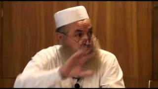 Deen Aur Mazhab Main Faraq By Dr. Tahir Khakwani