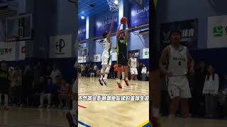 吴勇豪超级草根首秀48分！ 如果冲击职业nba或者cba，你们觉得有希望吗？吴勇豪 吴勇豪超级草根首秀砍48分 超级草根 吴勇豪加盟超级草根首秀