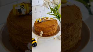 Layers of Creamy Honey 🍯 Cake - Visit our site for Recipe! #honeycake #layeredcake #recipe #cake