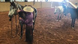 How to safely tie your horse with mecate reins