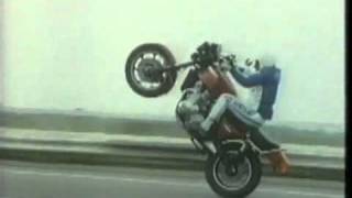 Arto Nyquist - Stunting on a Z1300 - YouTube2.flv