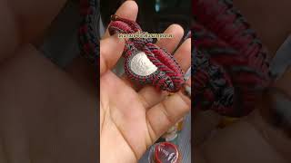 สร้อยข้อมือเหรียญบาทพญาครุฑปี 17 #tossakanเชือกถัก #เชือกเทียน  https://s.shopee.co.th/9zhXyBw0KK