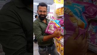 🤯ennathu cats ku ivlo variety foods ah🙀, nalla irukae🧏‍♂️ #cat #shorts #youtubeshorts #trending