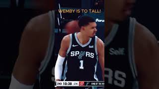 Wemby throws down the two-hand slam 🗣️ #nba #shorts