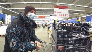 This Store Is not for Everyone / Different Russia