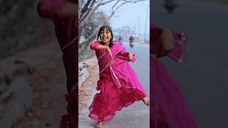 Happy makarsankranti 🪁🫶♥️#kashishpatel #dance #bollywood #song #viralsong #parbinshorts