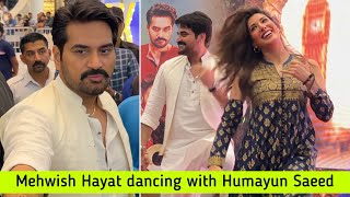 Mehwish Hayat dancing with Humayun Saeed in Karachi Mall - London Nahi Jaunga