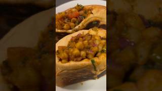 Stuffed kulche chole recipe(ਬੰਦ) #streetfood #homemade #tastyfood #gurdaspur #canada