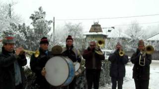 Fanfara din Cilieni cu iordanitul la Rotunda