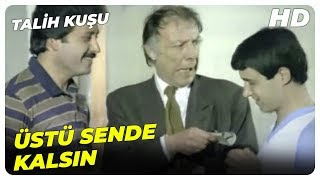 Talih Kuşu - Gökhan ve Temel, Babalarını Uyutuyor! | Adile Naşit Münir Özkul Eski Türk Filmi