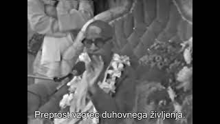 Prabhupada 0940 V duhovnem svetu ni dela  Je samo ananda, blaženost