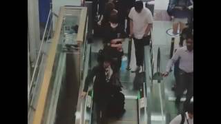 [FANCAM] 160617 BTS in Incheon going to Macau (정국)