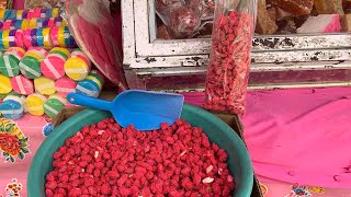 cacahuates garapiñados de los que se venden en la feria