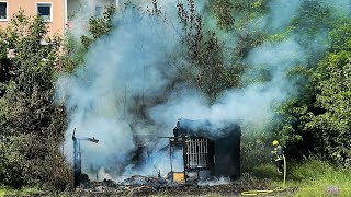 [Gartenlaube in Vollbrand🔥]