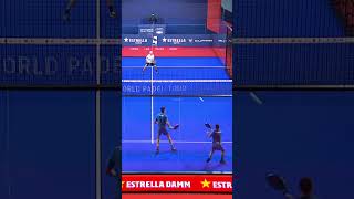 Bela is so good that he plays alone 😂 | Padel Highlights #bestofpadel