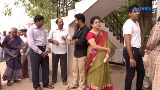 NTR casting his vote along with his mother in a polling booth - Election 2014