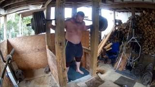 Beltless Squats up to 615/278kg