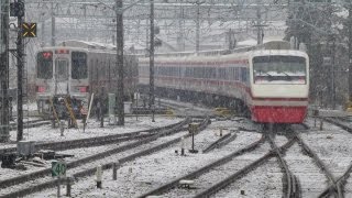 【館林駅同時発車！？】太田行き31615F ＆ 赤城行き209F