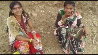 Hath ma chhe whiskey ne ankho ma pani song