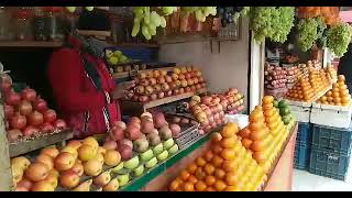 রাজশাহীর ফলের দোকান।  Fruit stall, Rajshahi