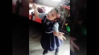 Main Badiya Tu Bhi Badhiya || Cute Girl Dance ||