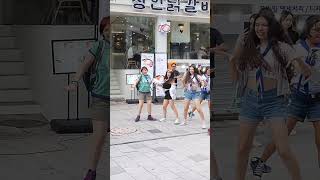 20230727 《Queencard👑#퀸카》 🤩Excited🥳Audience🥰 OneOf#원오브 Hongdae Busking 홍대 버스킹 #눈말 160716