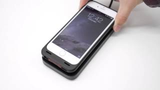 iPhoneをポンと置くだけで充電できる「Backbone Wireless Charging Case」