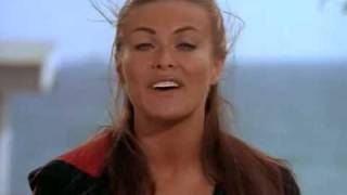 Carmen Electra - Baywatch (Stretching)