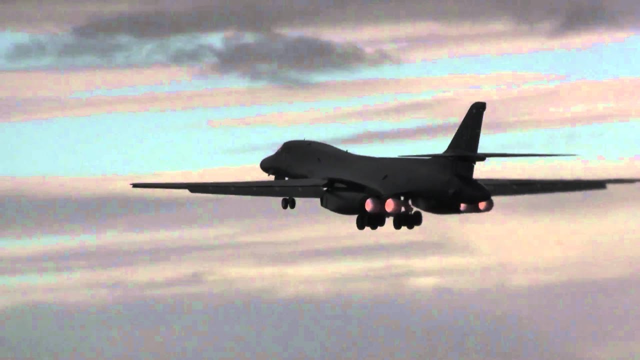 Rockwell B1B Lancer Full Afterburner Takeoff - YouTube